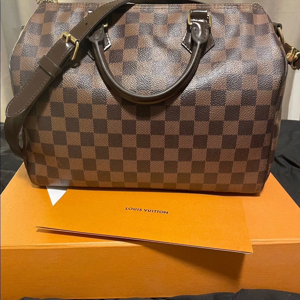 ⭐️SOLD⭐️Authentic Louis Vuitton SPEEDY BANDOULIÈRE 30